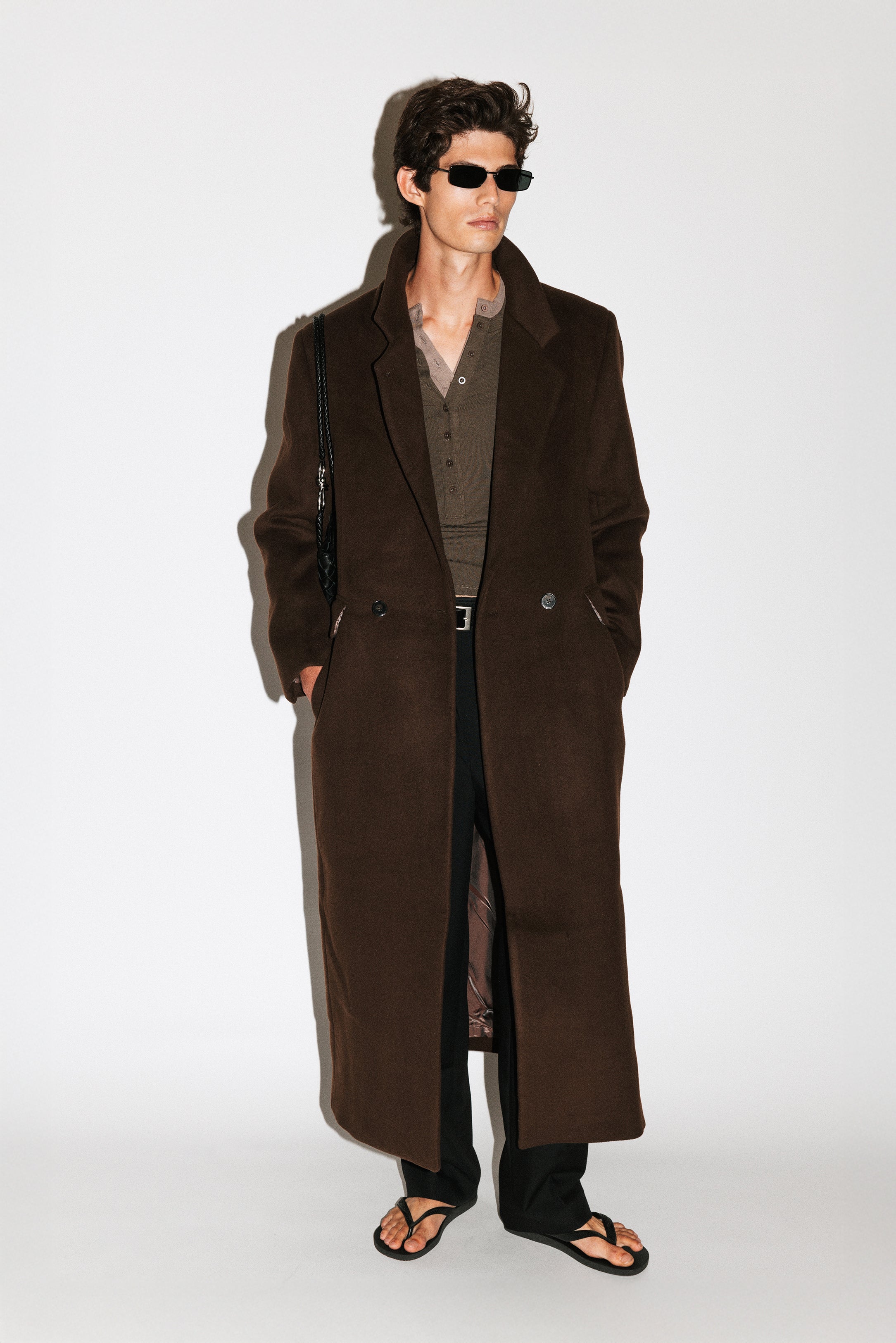 Manhattan Oversized Overcoat | Chocolate Brown – California Arts