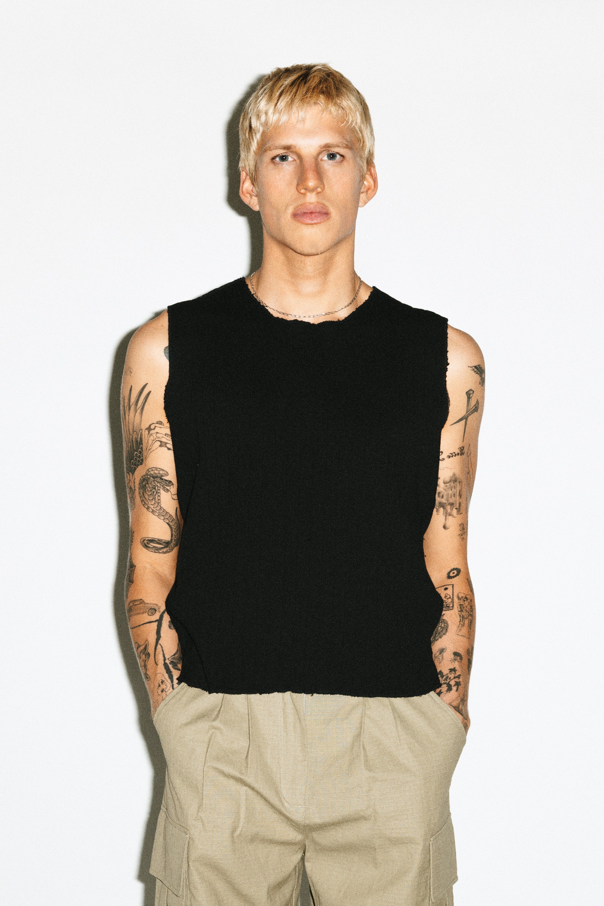 EDGY CUT TANK TOPS！CLANE CLANE（クラネ）の「CLANE EDGY CUT TANK TOPS（タンクトップ）」 - WEAR