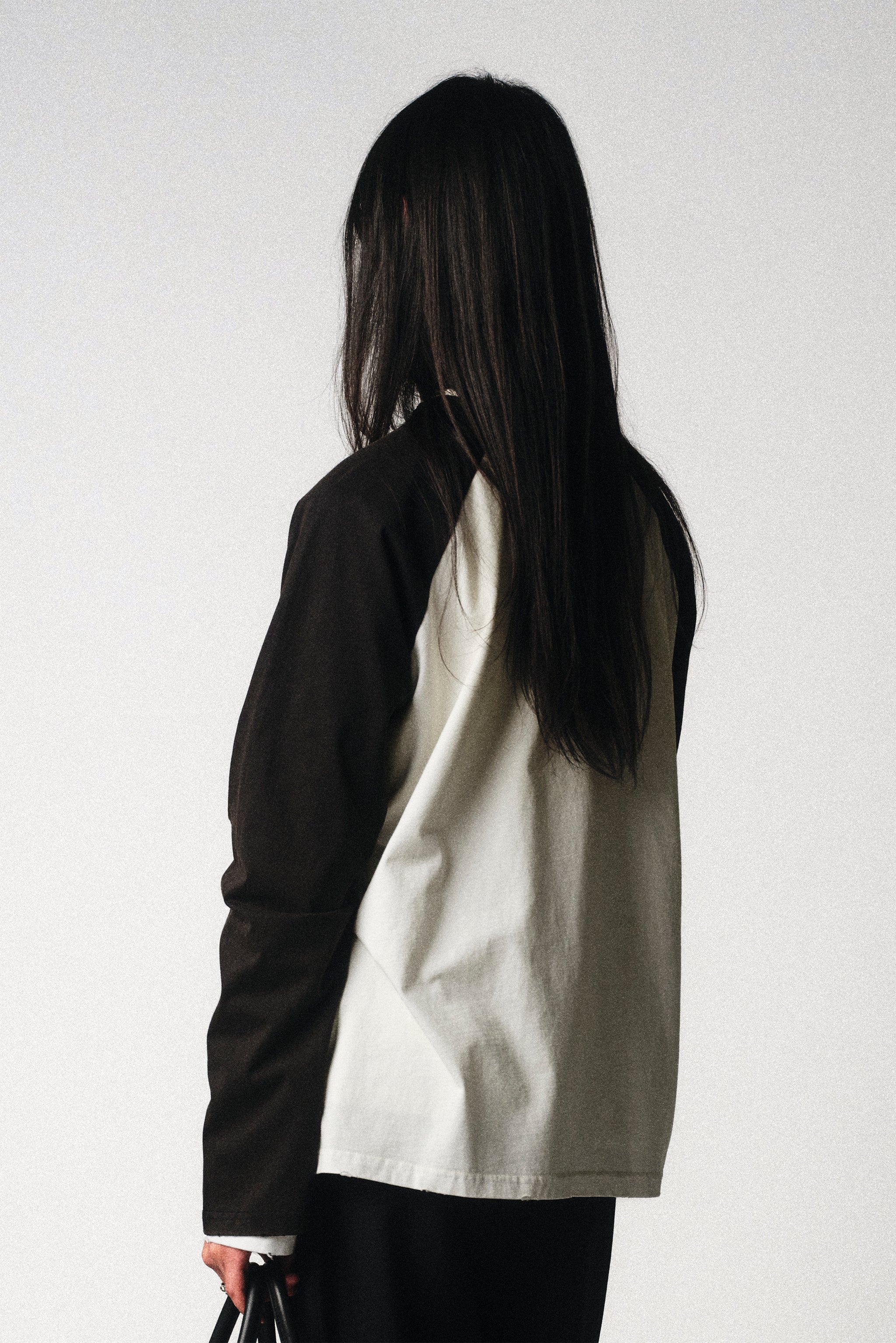 Distressed Black/White