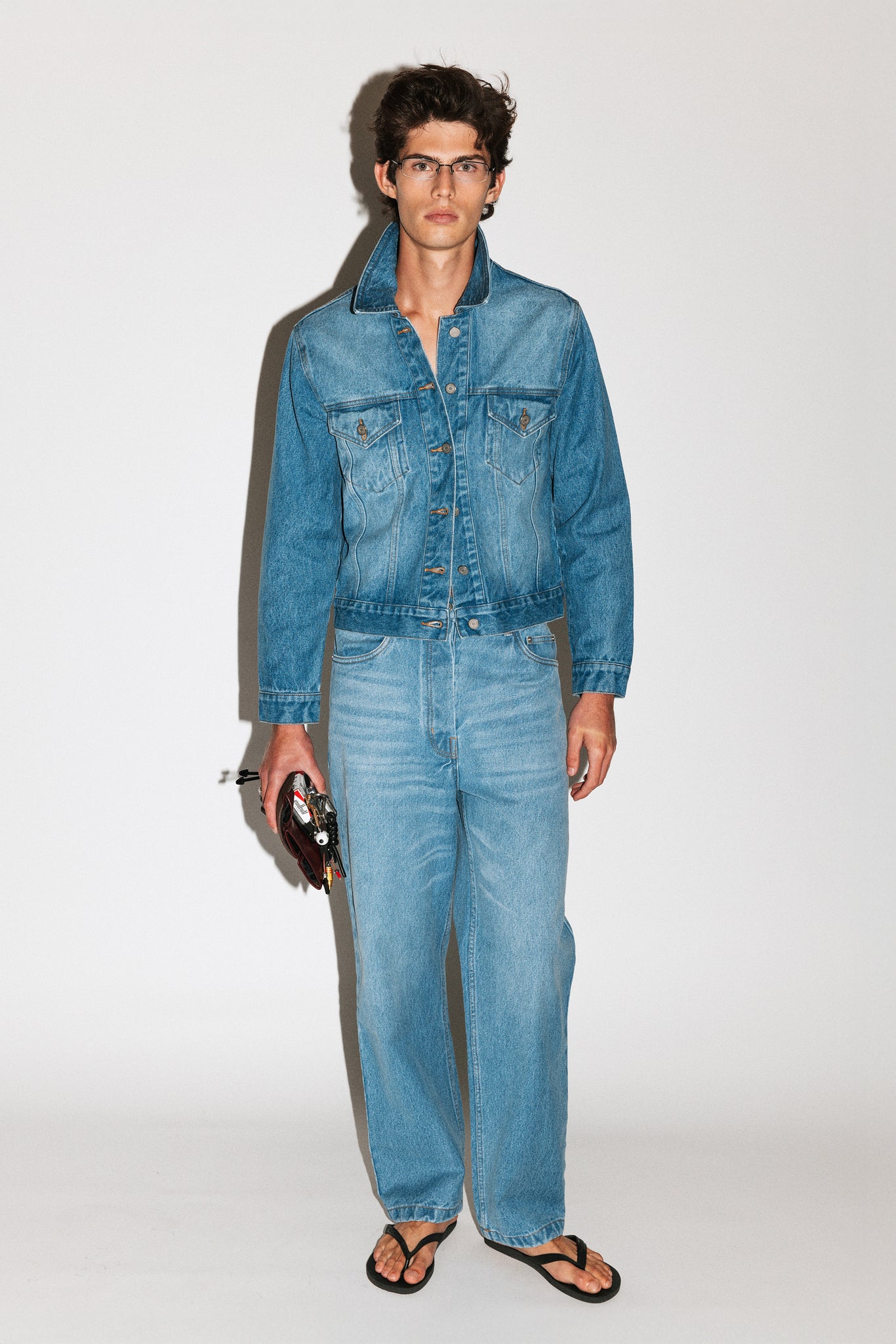 Wilson Loose Taper Straight Leg Jeans  |  Vintage Blue