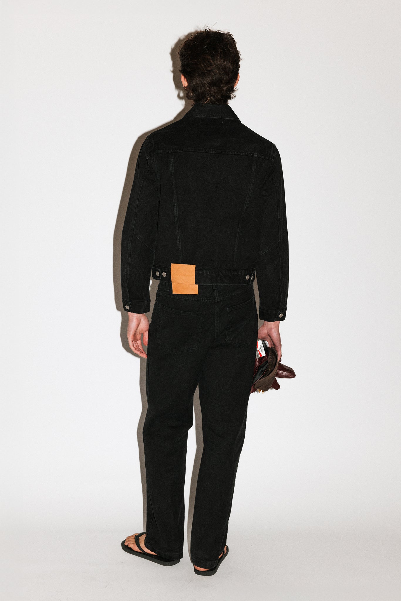 Wilson Loose Taper Straight Leg Jeans  |  Black