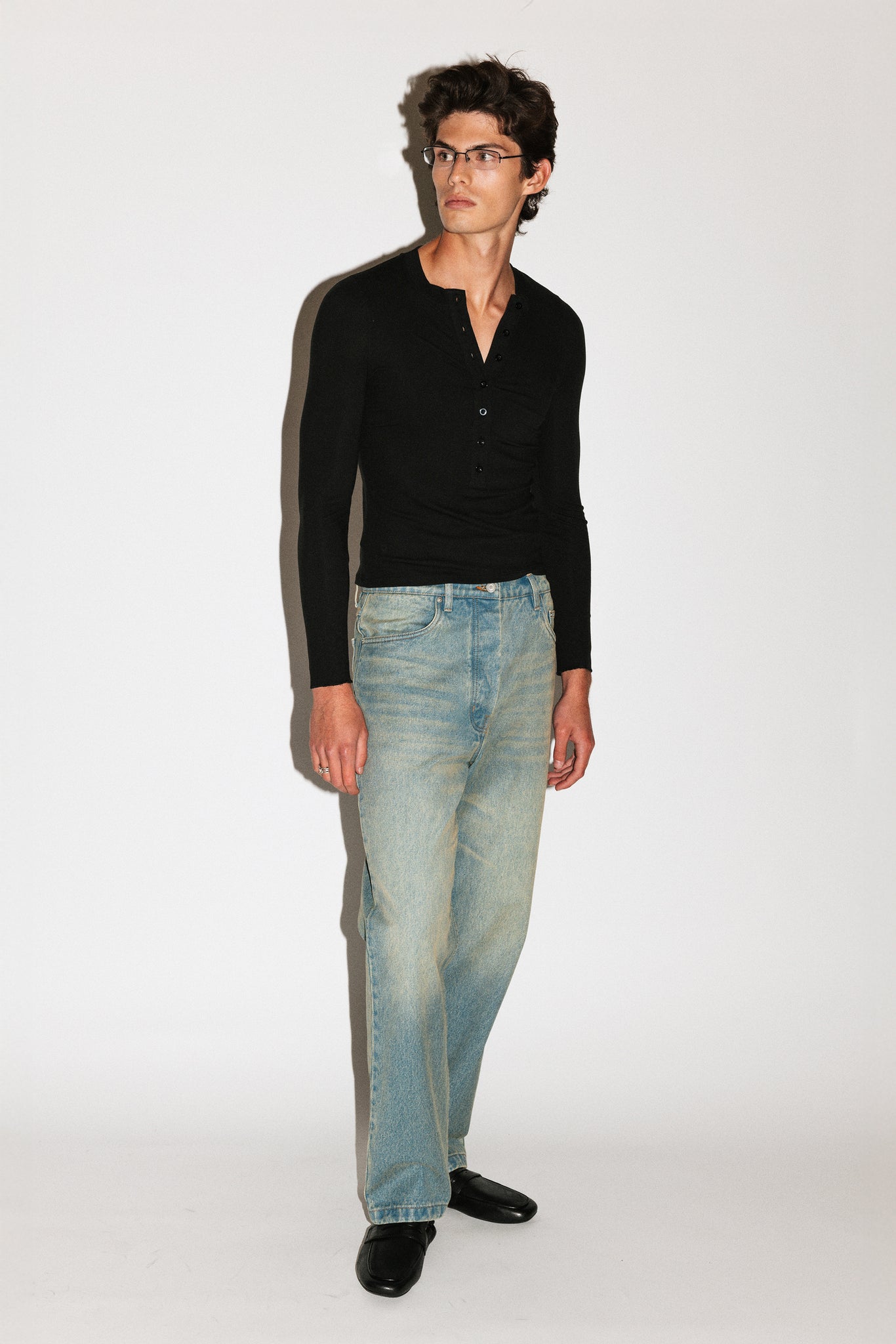 Wilson Loose Taper Straight Leg Jeans  |  Mineral Rinse