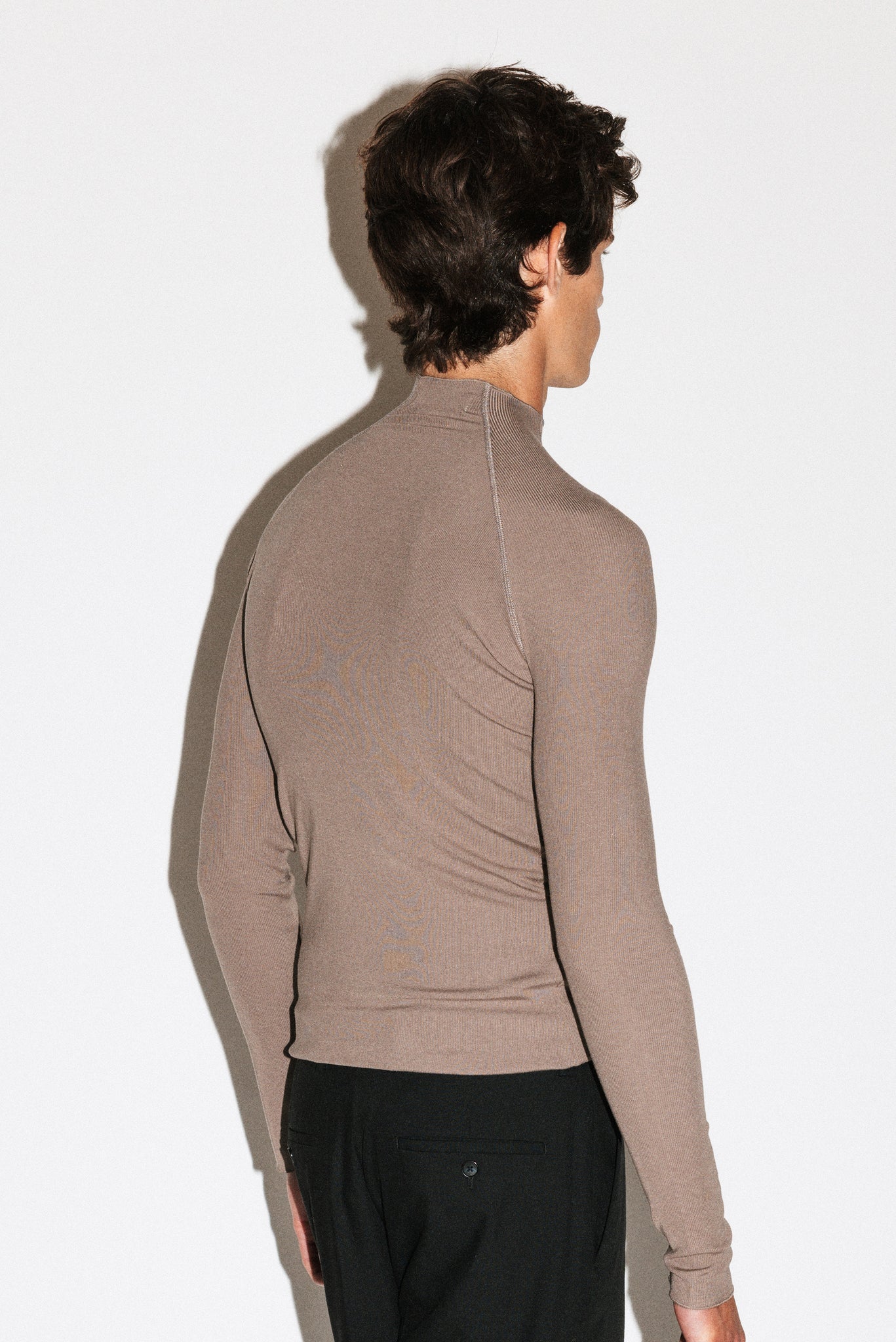 Lloyd Slim Silk Mockneck  |  Taupe