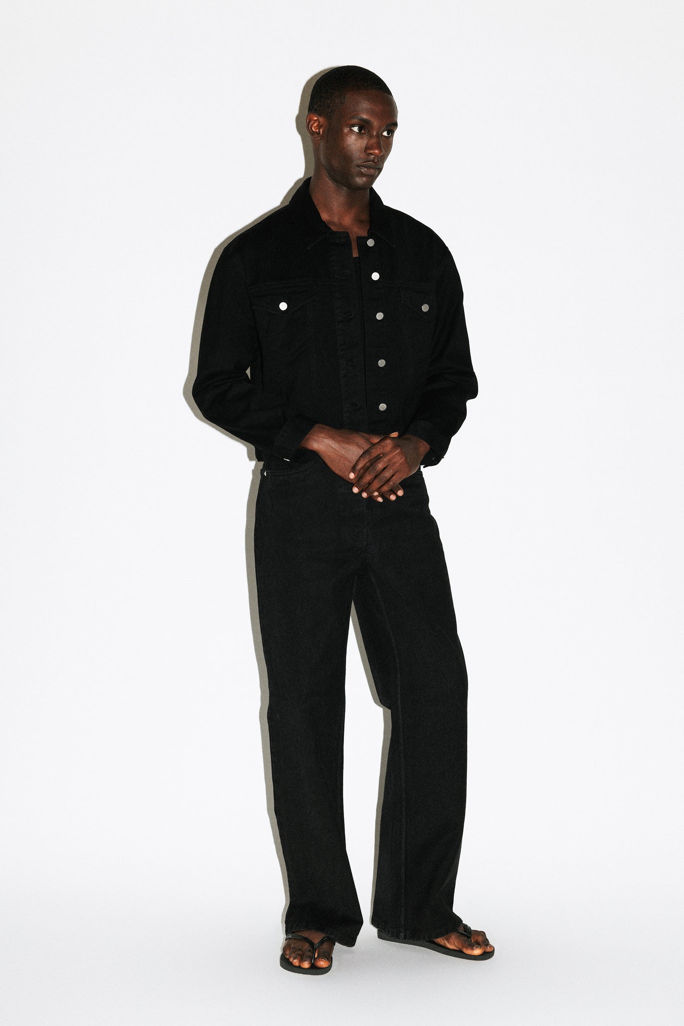 Hollyridge Relaxed Bootcut Jeans  |  Black