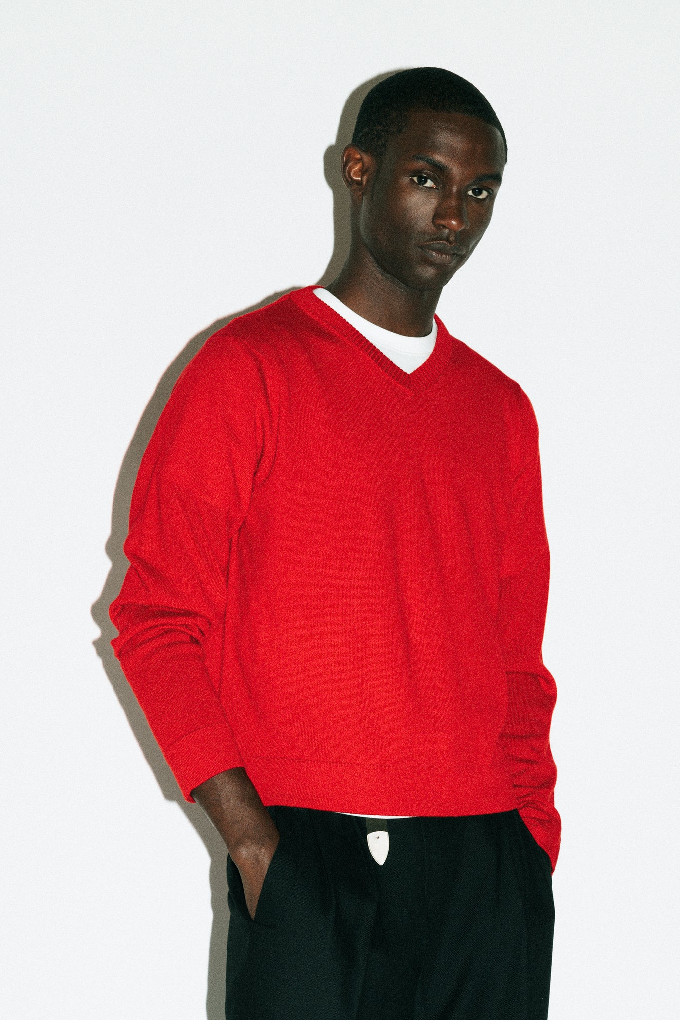 Hammer 90s Fit V-Neck Sweater  |  Red