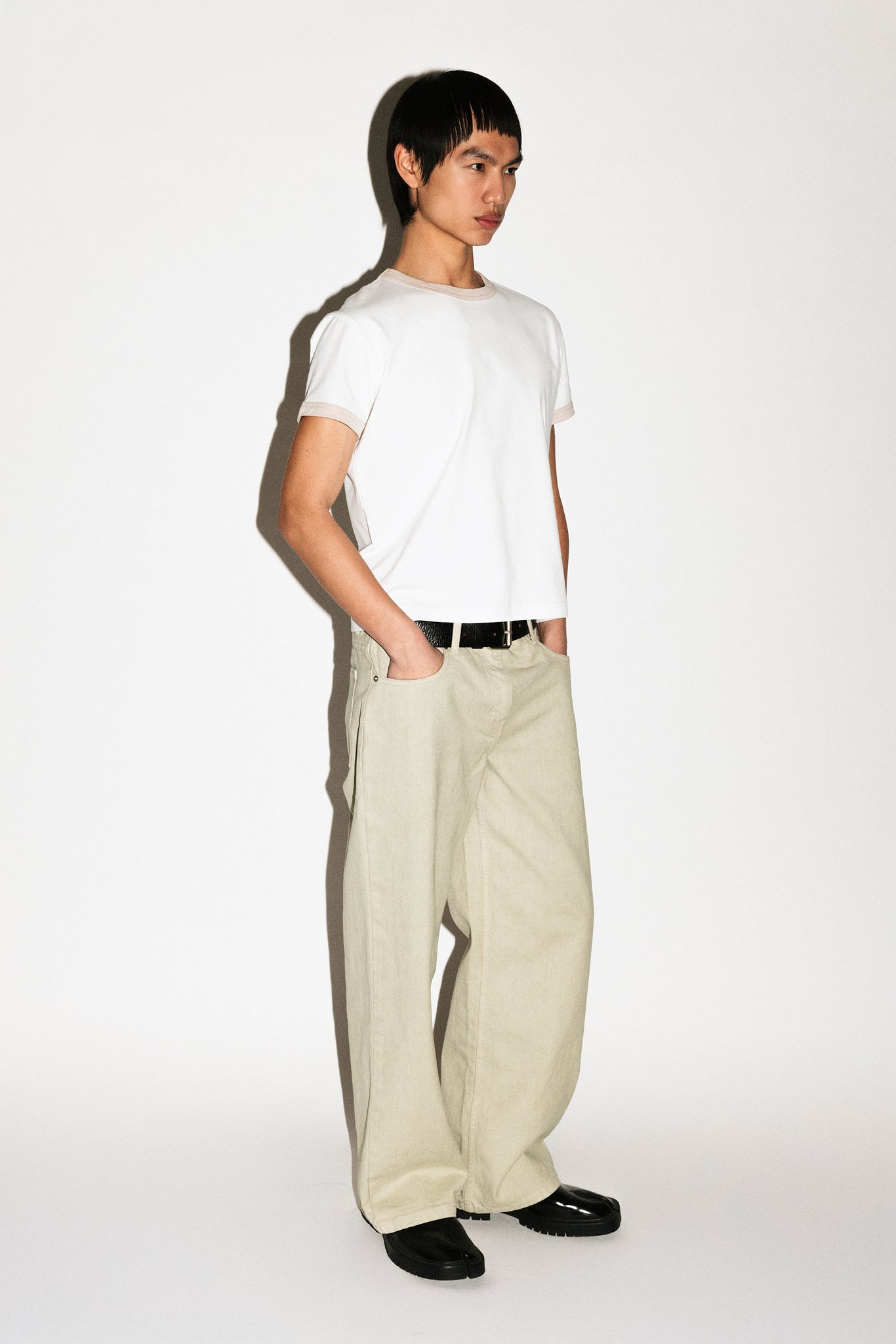 Bronson Low-Rise Relaxed Straight-Leg Jeans  |  Porcelain Green