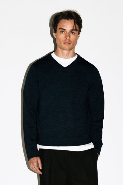 【archive】90s sullen navy V neck Knit archive】90s sullen navy V neck Knit