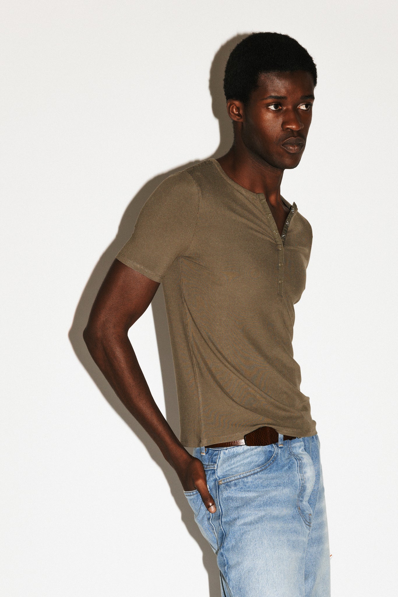 Pelt Short Sleeve Snap Henley – California Arts