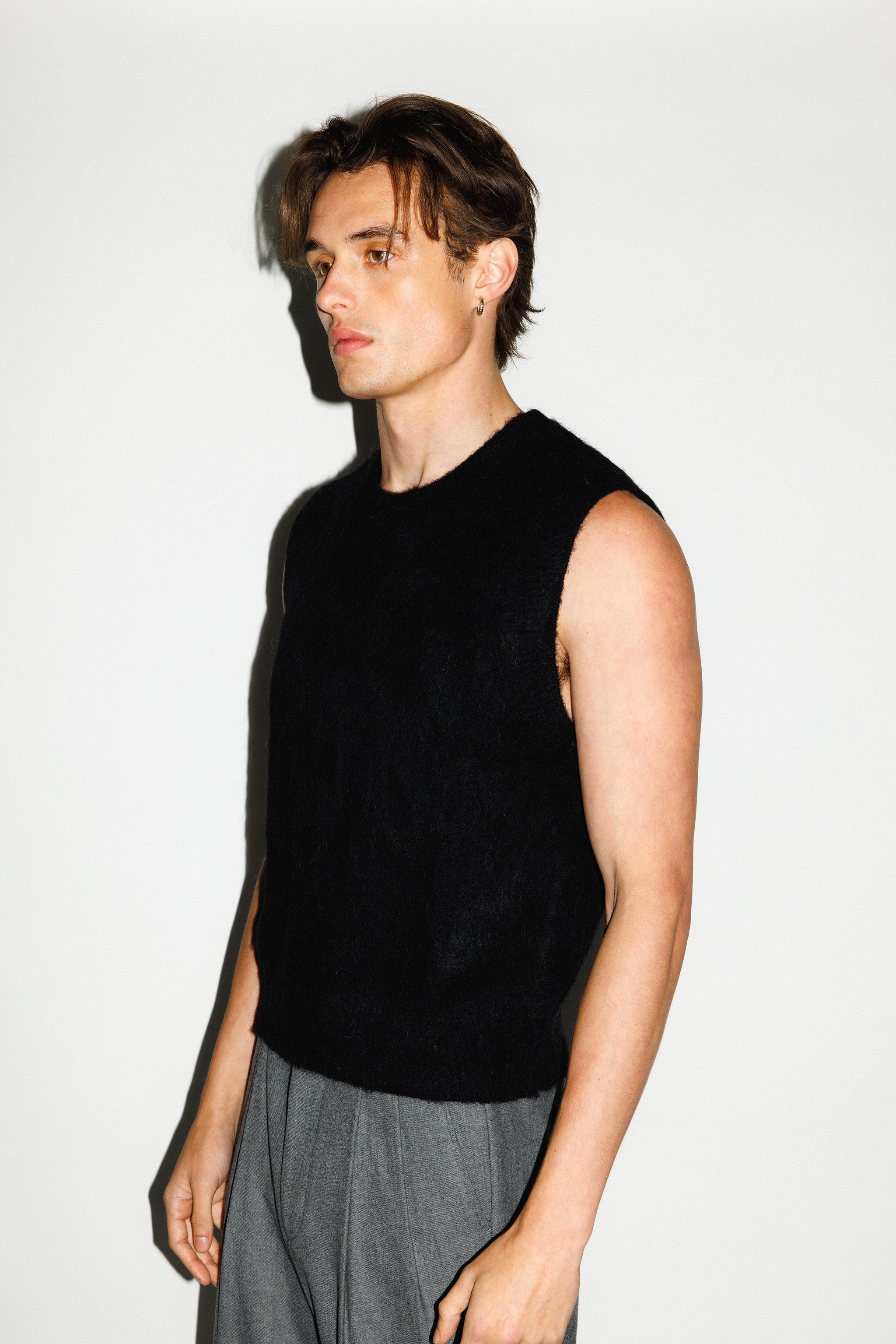 Canal Alpaca Knit Sweater Vest | Black – California Arts