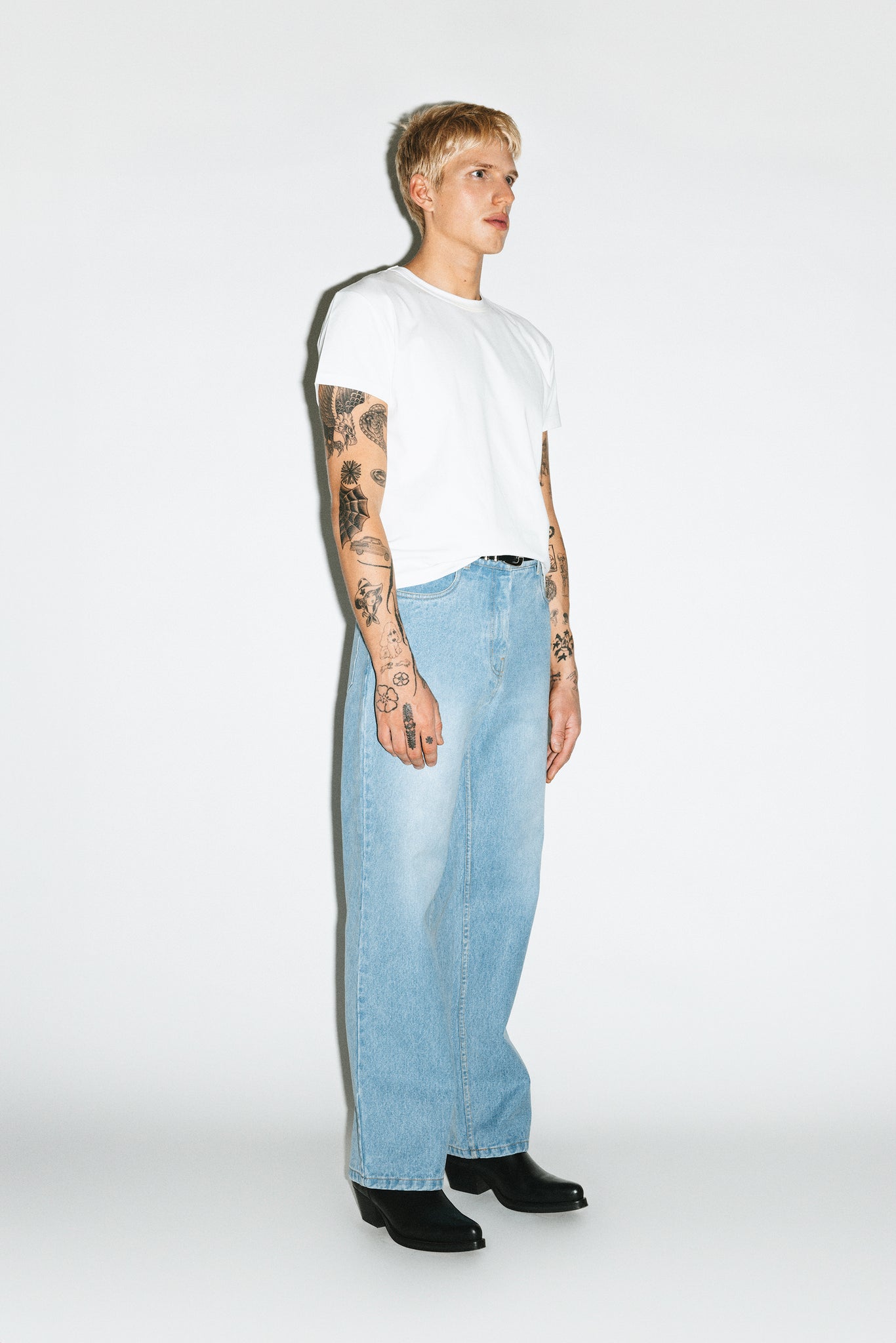 Rodeo Classic Straight-Leg Jeans  |  Rinse