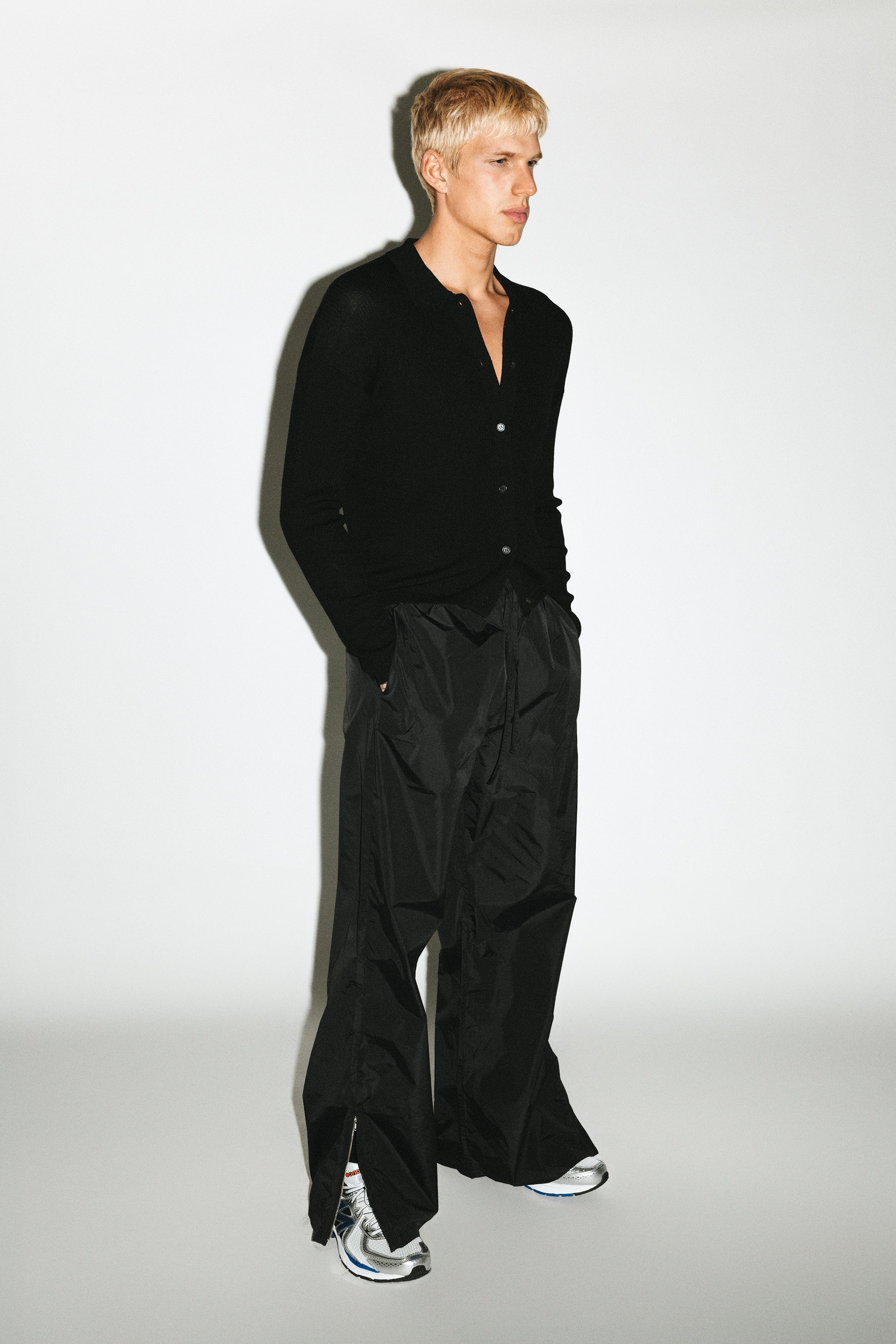 [COMPAGNO]★INSIDE INCISION WIDE PANTS Cienega Wide-Leg Track Pants | Black – California Arts