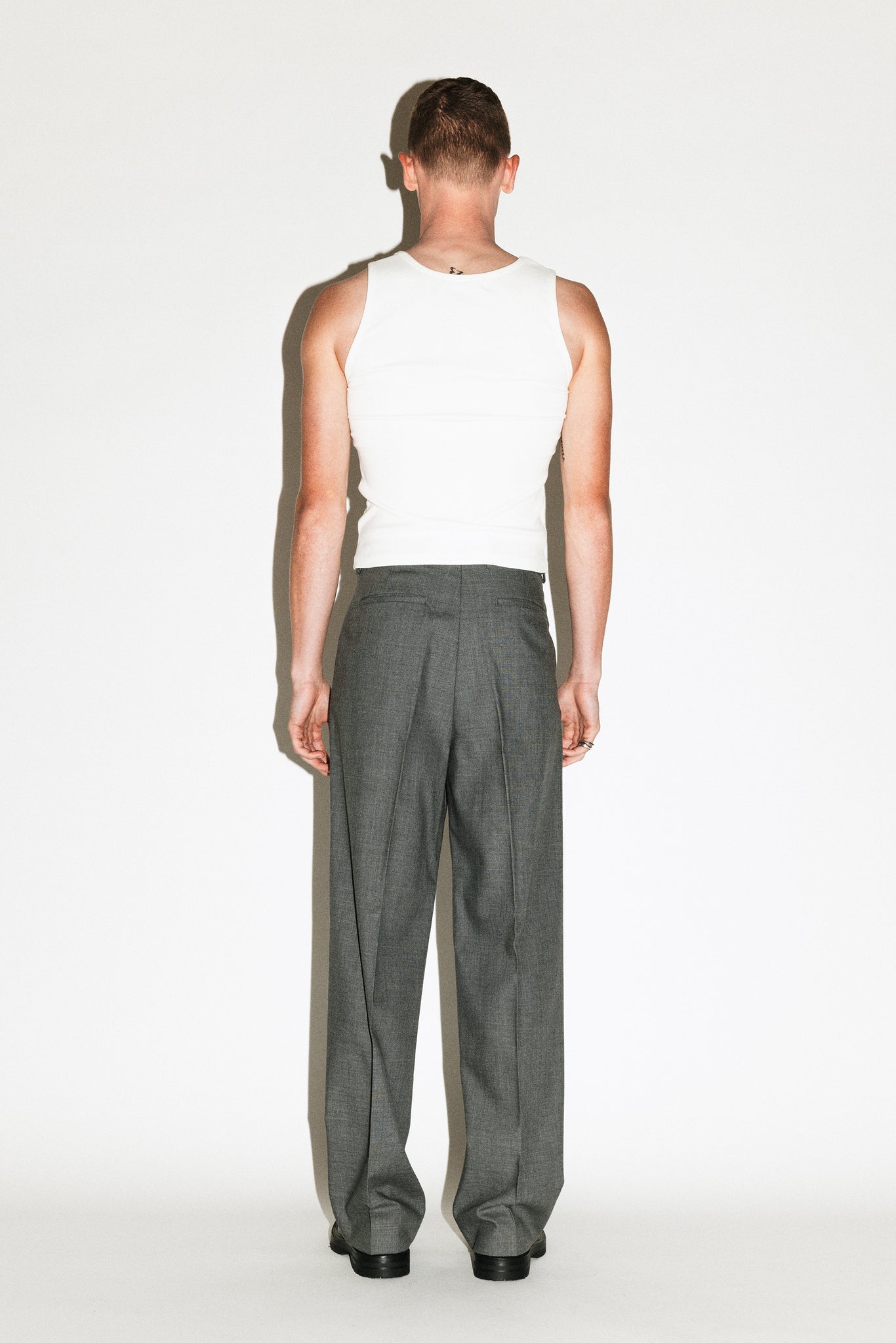 Dume Wide-Leg Ultra-Pleated Trouser  |  Smoke