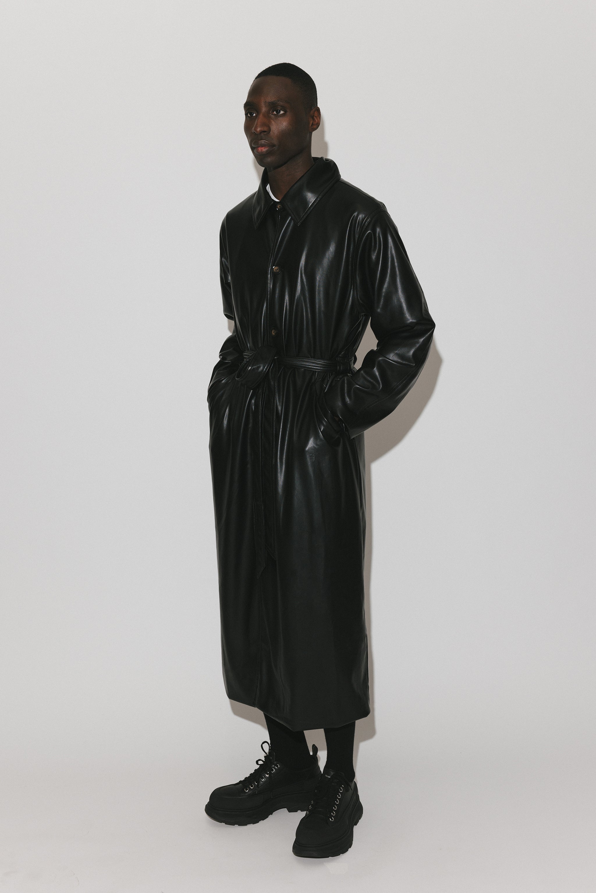 LAD MUSICIAN BIG TRENCH COAT 黒42 新品未使用品 LAD MUSICIAN - ラッドミュージシャン 19aw BIG TRENCH COATの通販 by