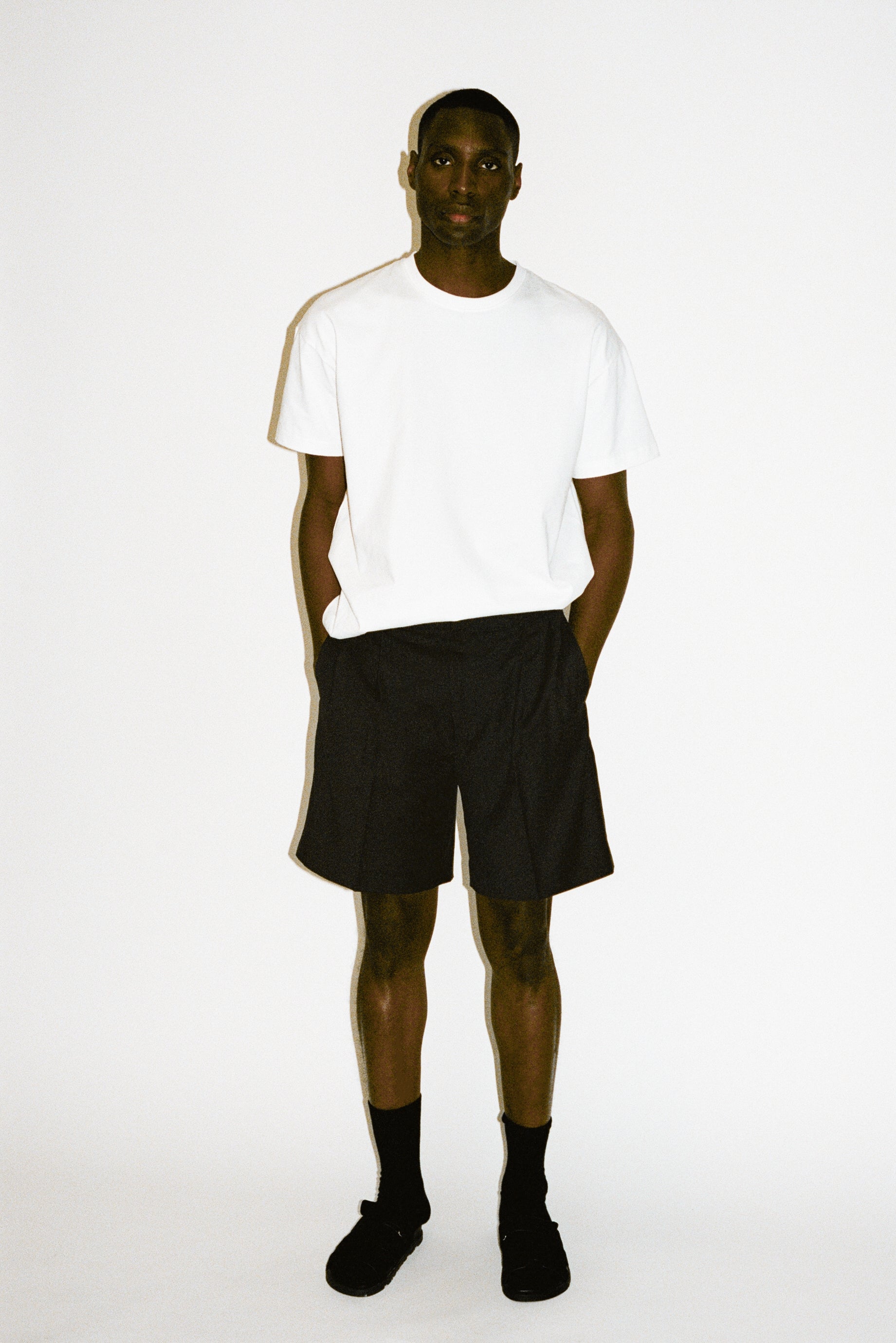 Villa Wide-Leg Tailored Shorts | Black – California Arts